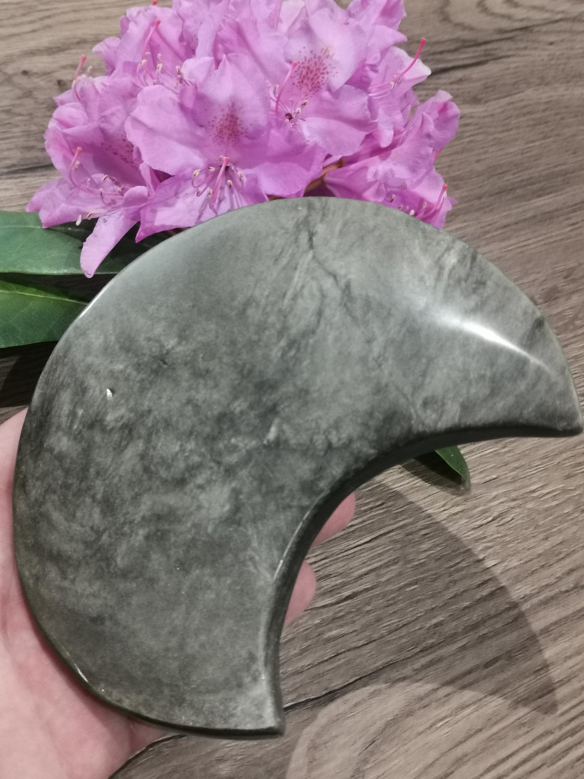 Lune en obsidienne dorée – Pierre naturelle de 15,7 cm