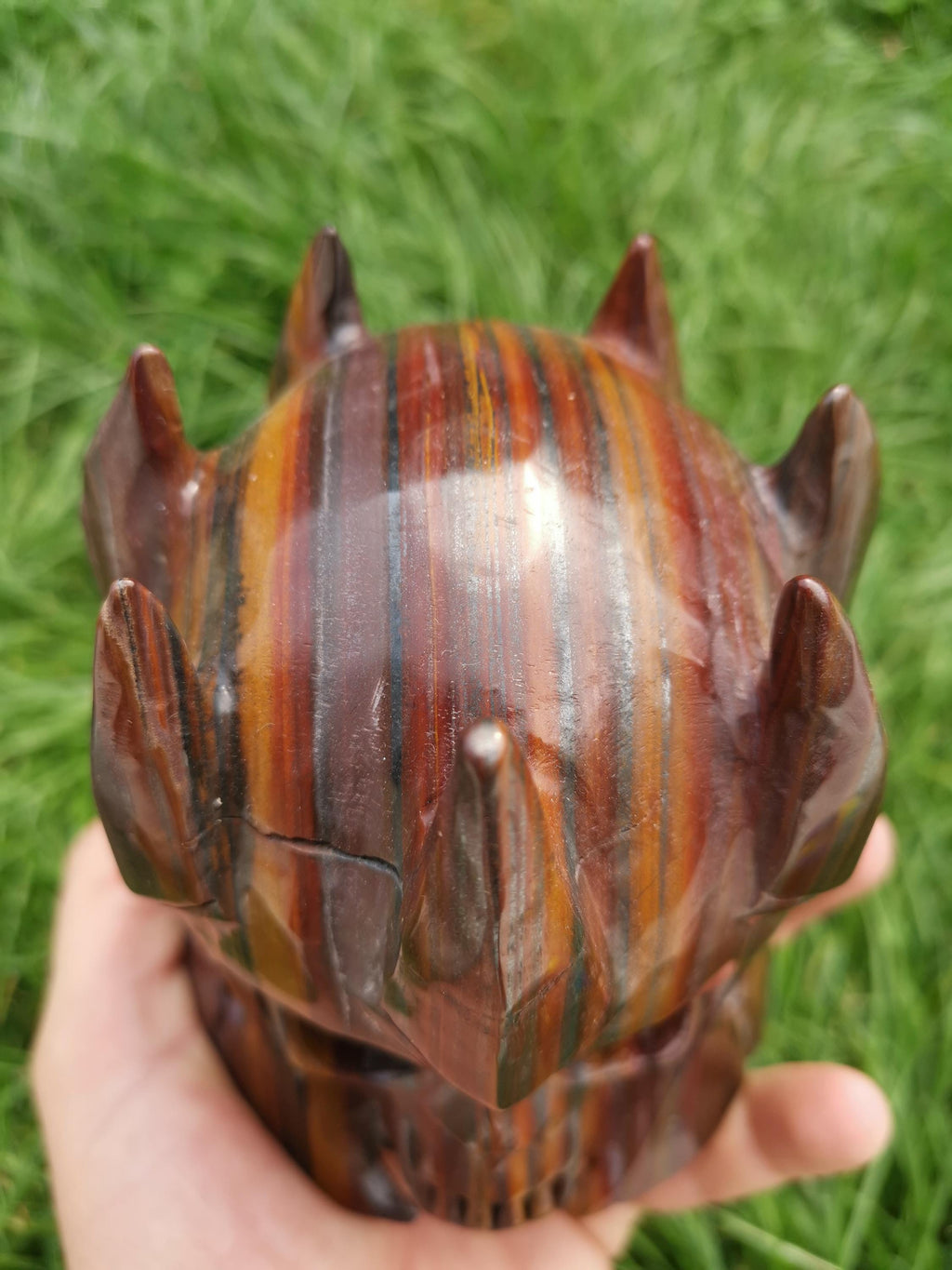 Standbeeld van een samoeraikrijger van tijgeroog / Meerkleurig / Collectie schedel van natuursteen, Crystal Skull