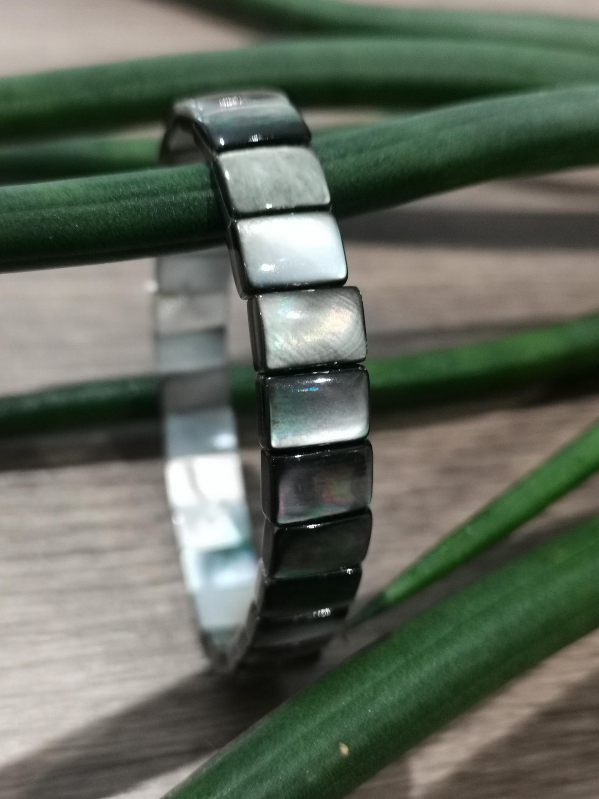 Concha de nácar preto, pérola Mabé de Taiti -> Pulseira com pérola retangular de 11 x 8 milímetros
