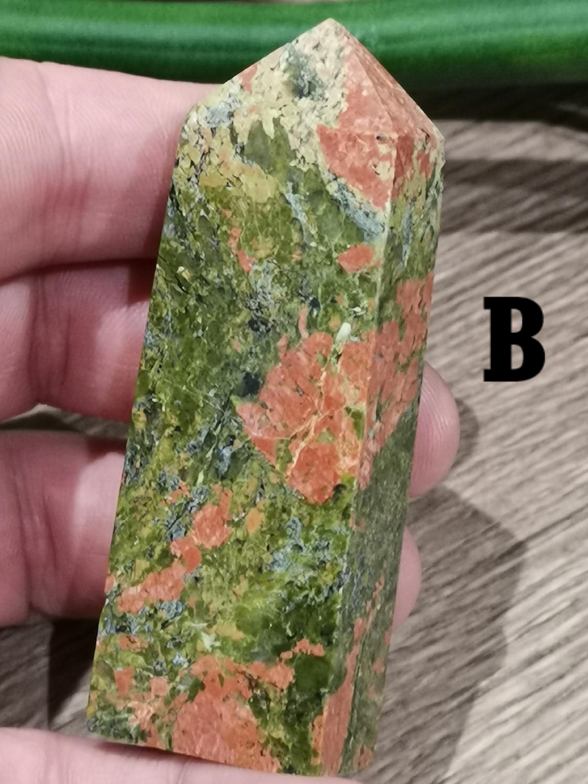 Unakita – Obeliszek z kamienia naturalnego do wyboru