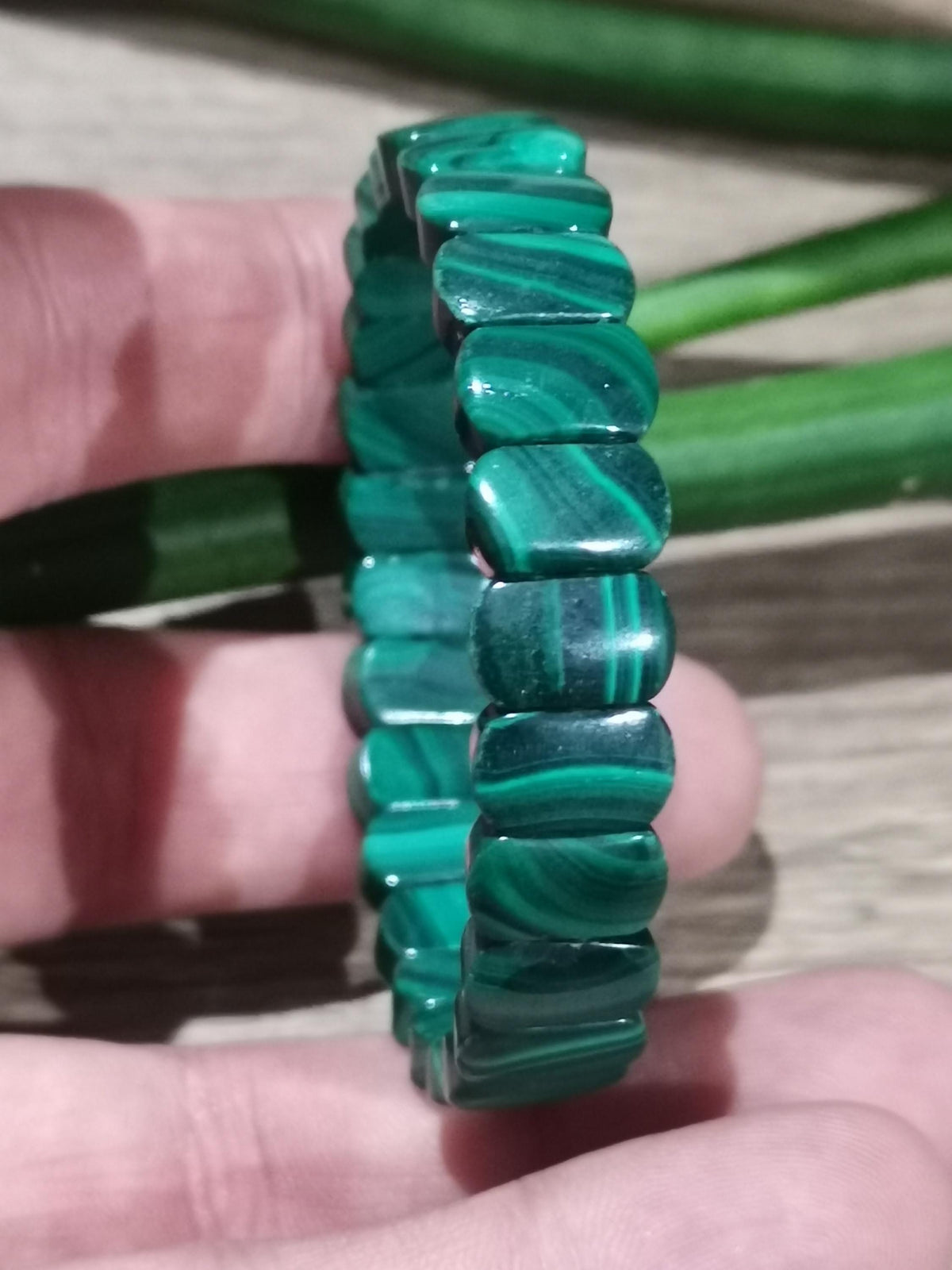 Custom Malachite Bracelet – 11 × 7 mm Oval Beads / Natural Stone