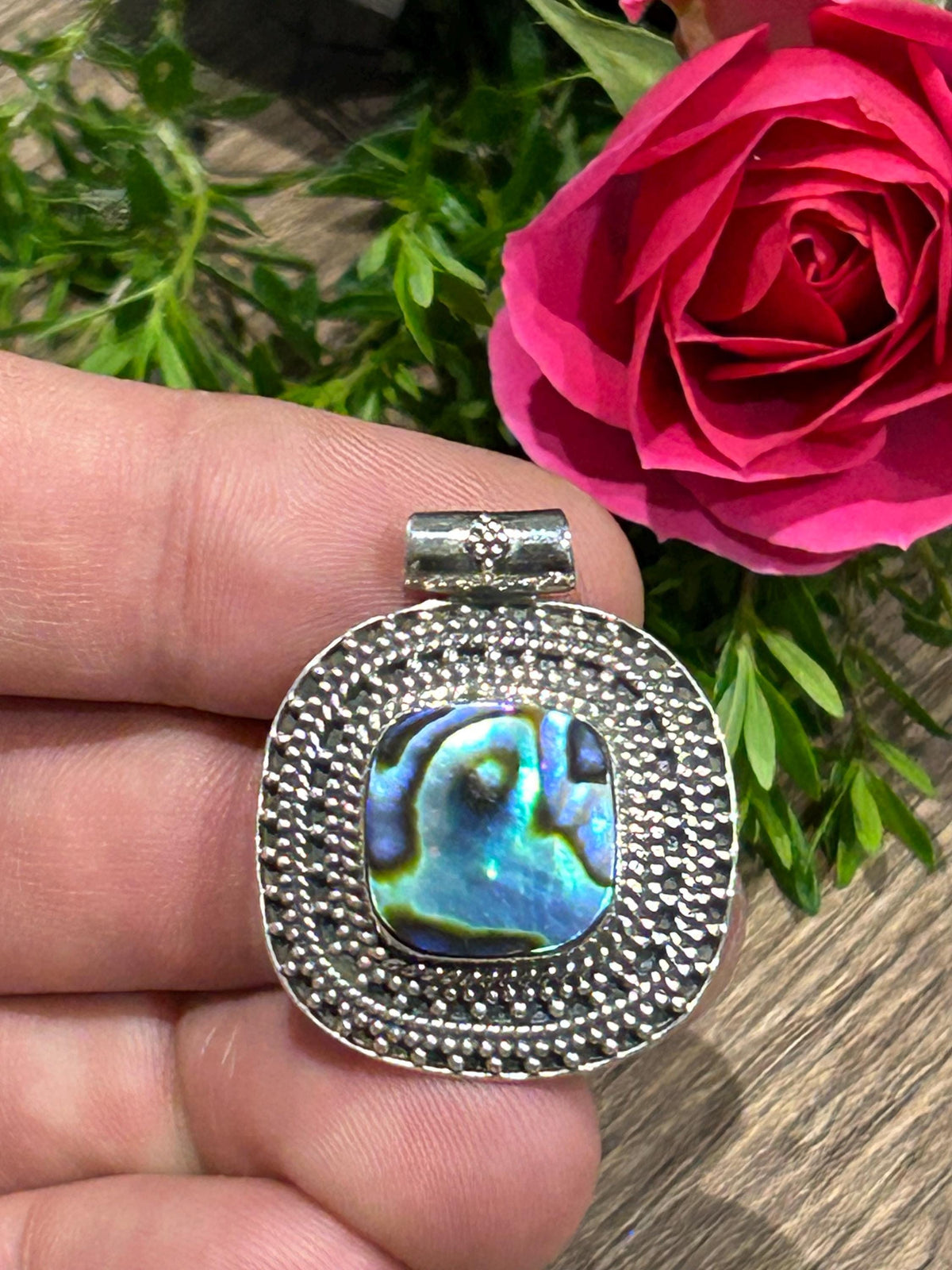 Pendentif en nacre d’ormeau et argent 925 – 5,7 g