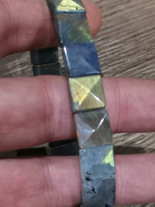 Bracciale in labradorite del Madagascar – Perle quadrate sfaccettate da 11 mm
