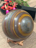 Sfeer XL , Natuurlijke mineraalbol van Veelkleurig IJzerogog , 2127 Gr / Diameter  110 mm