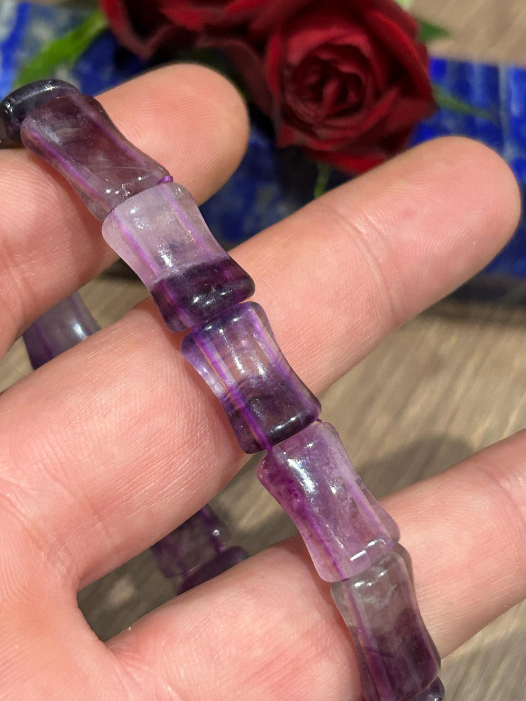 Violet fluoriet, armband met beenvormige kralen, lengte 17 / 17,5 cm