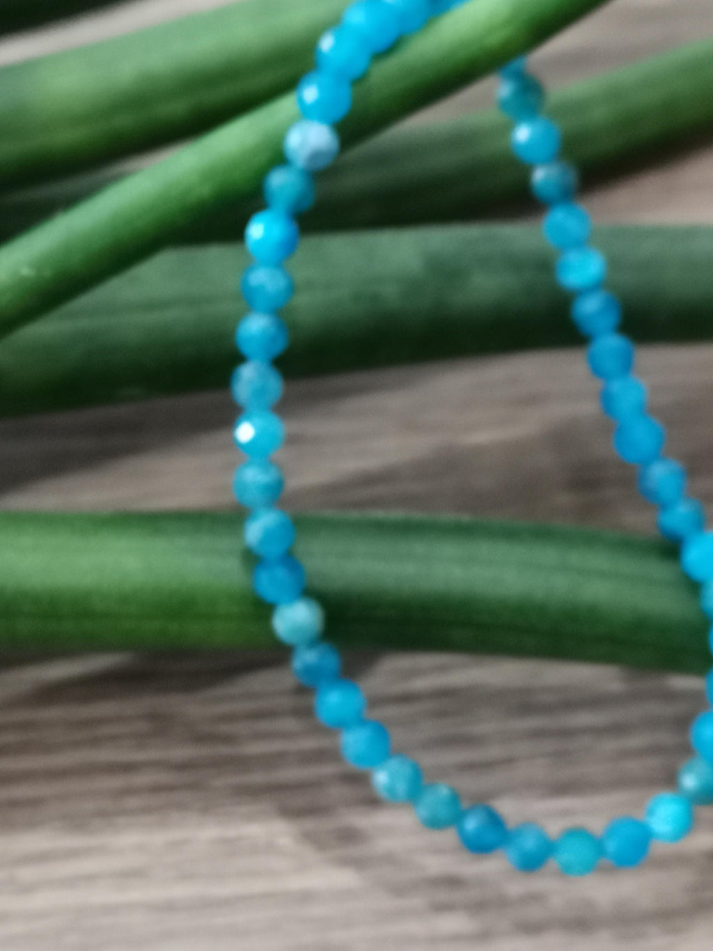 Pulseira à Medida em Apatite em Pedra natural / Pérola redonda de 4 Mm facetada
