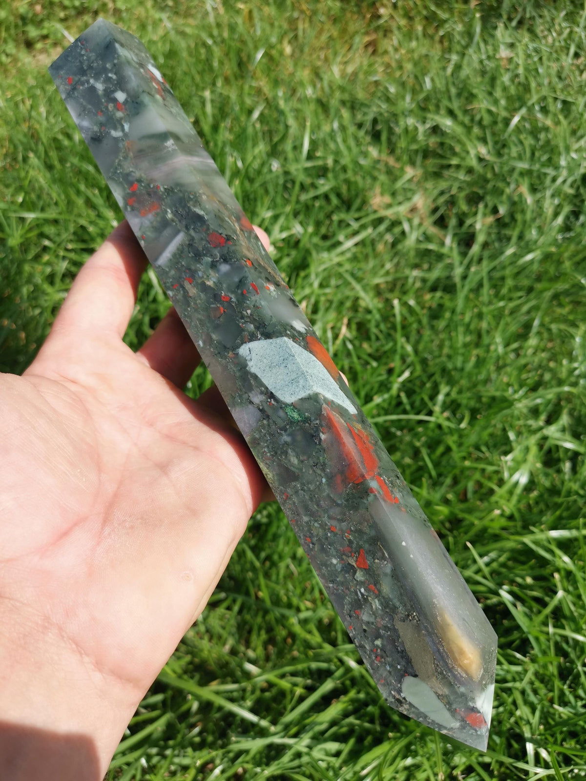 Giada ematite «African Bloodstone» – Obelisco XL da 30 cm
