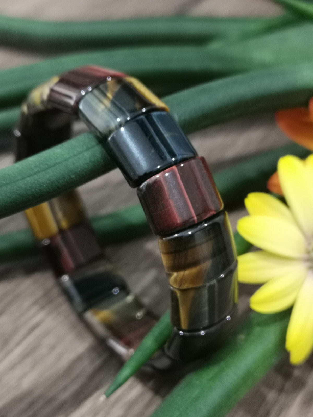 Tigeroog / Falkoog / Stierenoog , armband met kralen Originele vorm Halfmaan Pavé