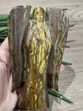 Anjo / Santo - > Escultura em Olho de Tigre Amarelo / Ouro castanho  -> 1250 gramas