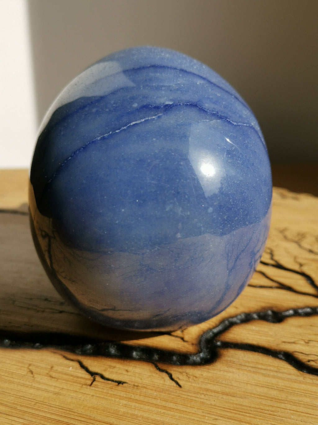 Sänger-/Lacher-Schädel aus blauem Aventurin · Naturstein
