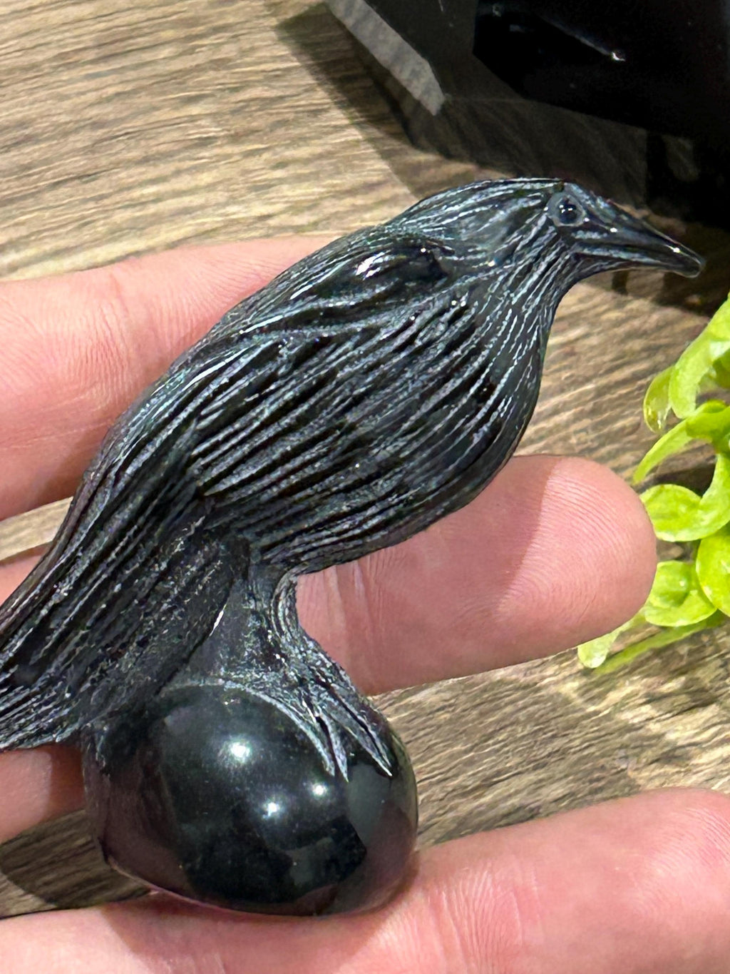 Vogelsculptuur 70 Gr , Raaf van Gepolijst Zwart Obsidiaan , Natuurlijke Vulkanische Steen