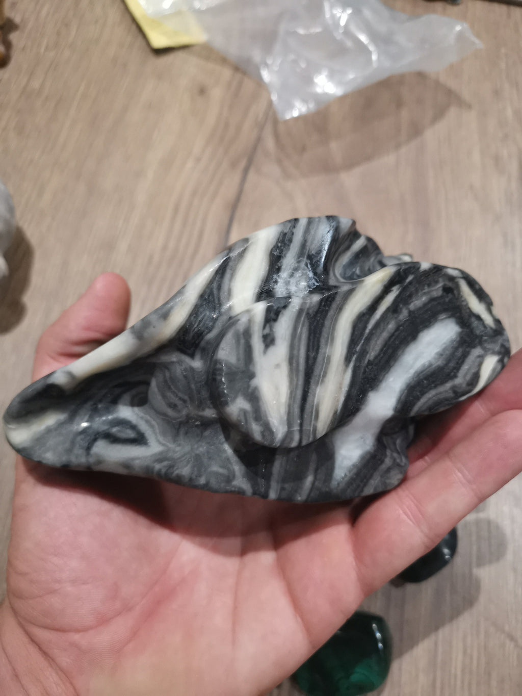 Tyrannosaurus schedel van grijze jaspis, sculptuur standbeeld 958 gram Crystal Skull