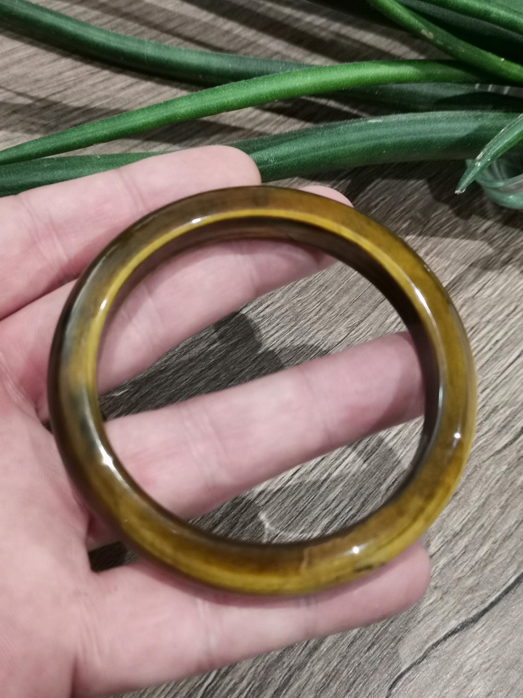 Armreif JONC starr aus Naturstein -> Tigerauge / Durchmesser 61 Millimeter