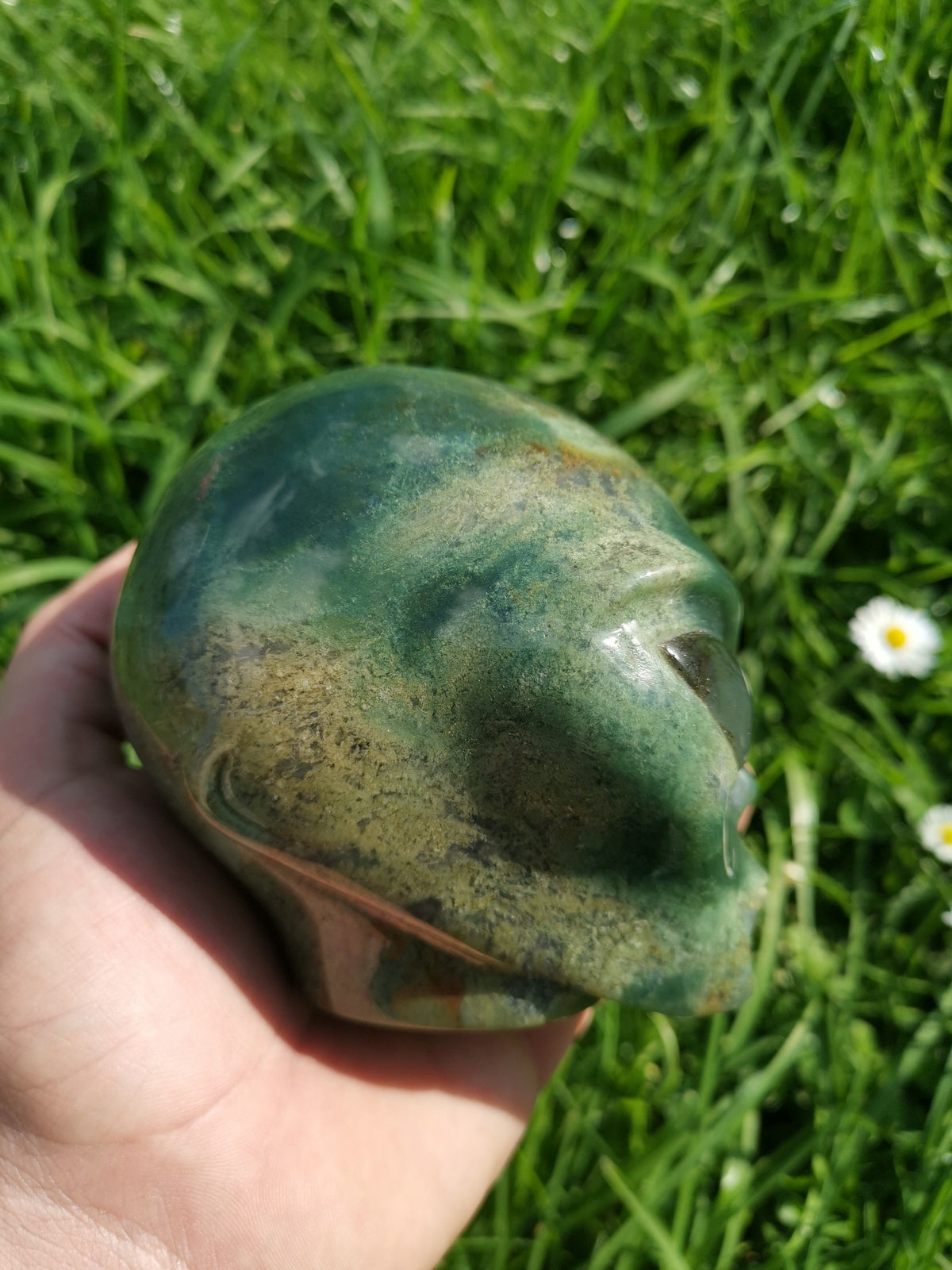 Crâne alien en agate mousse aquatique et labradorite · Pierre naturelle XL