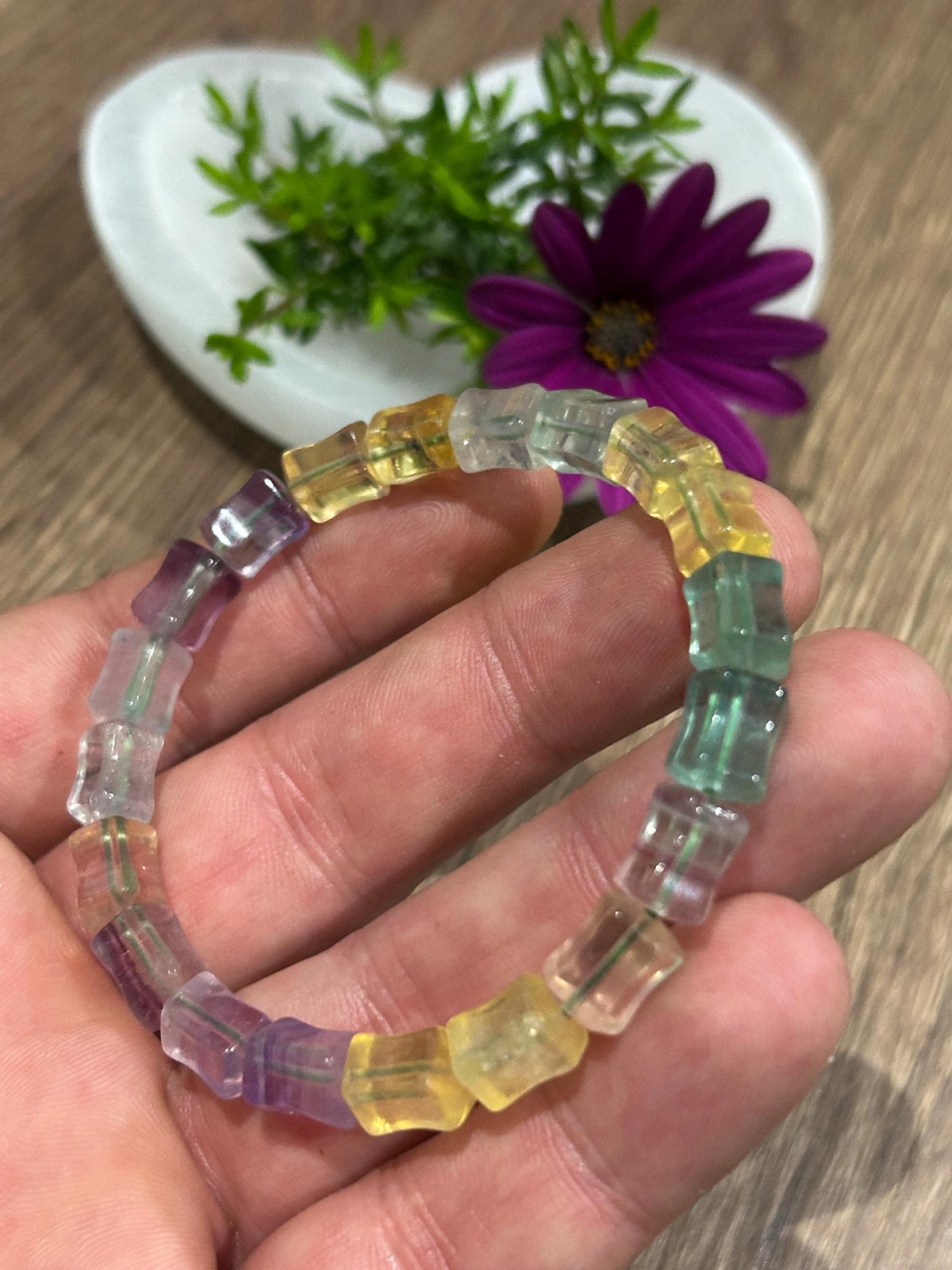 Fluorite multicolorida  , Pulseira de contas de forma rara  ->  Tubo hexagonal  ->  Libertação / Clareza mental