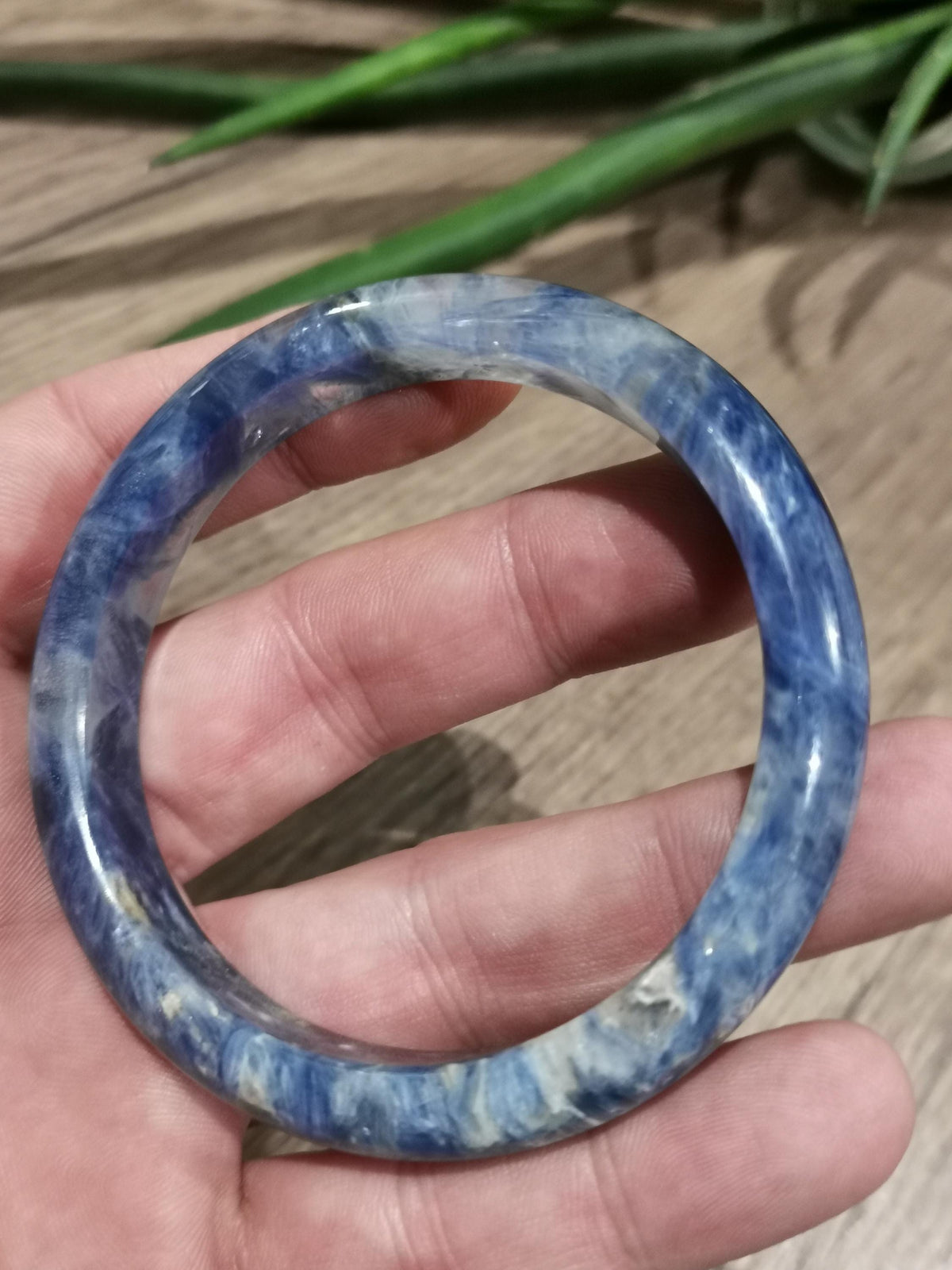 Cianite , Cianite , bracelete rígido AAA diâmetro , pedra natural
