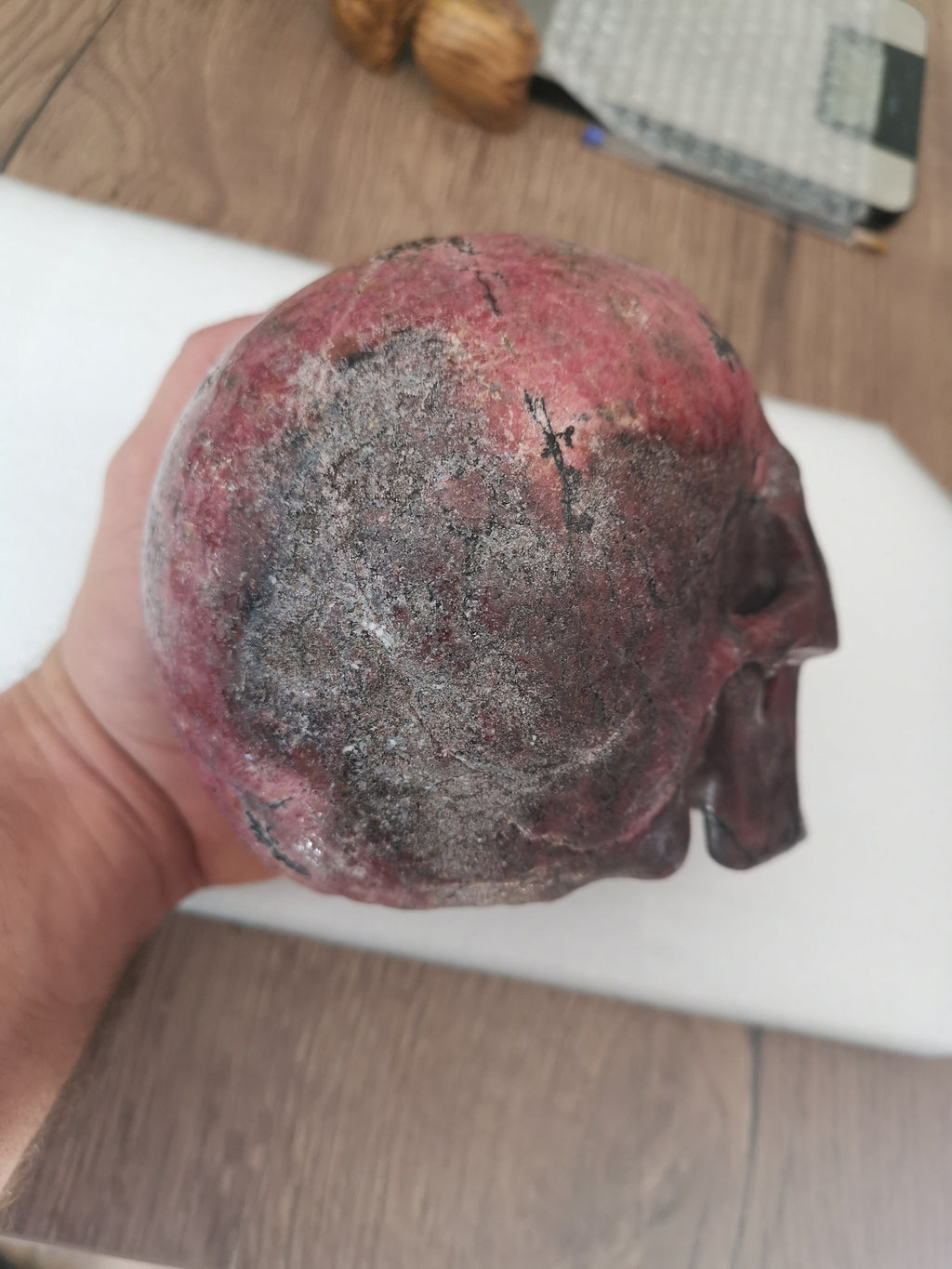 Rhodonite du Pérou  /  Grand Crâne XXL 4,7  KG Pierre naturelle  / tète de mort , Memento Mori , vanité