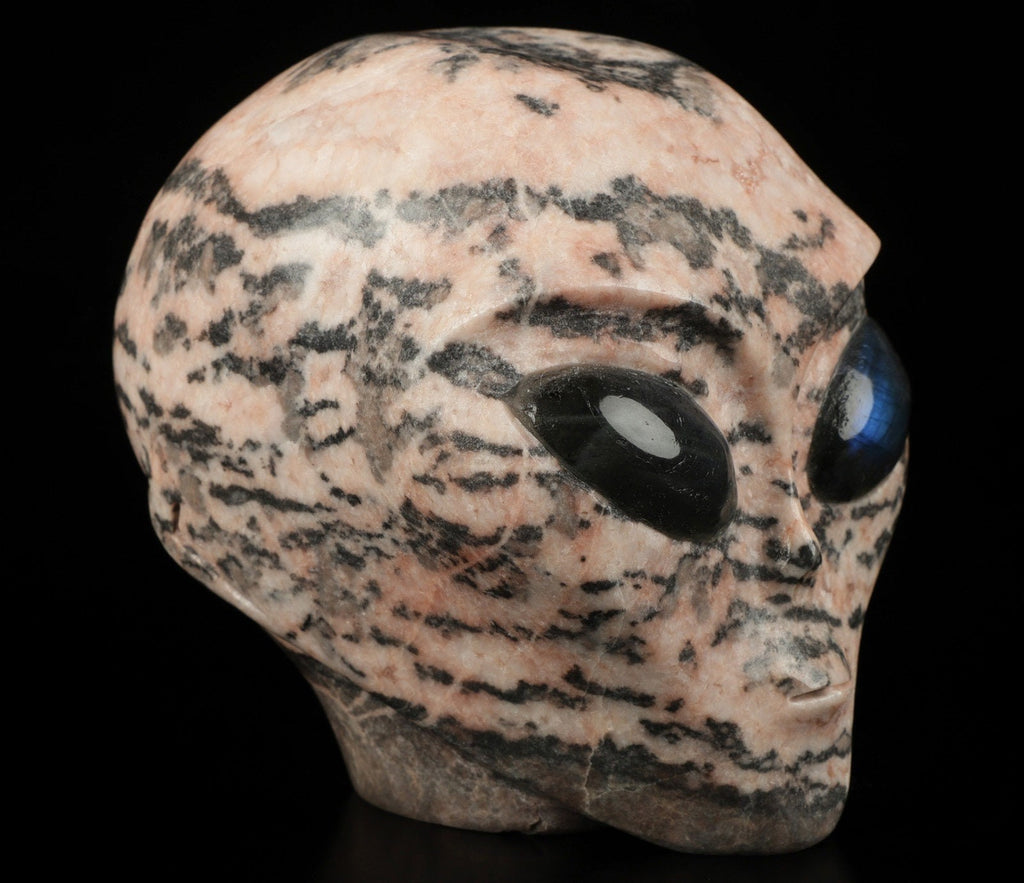 Alien-Schädel Roswell „Pink Tiger“ aus rosa, grau geädertem Stein und Labradorit · XL