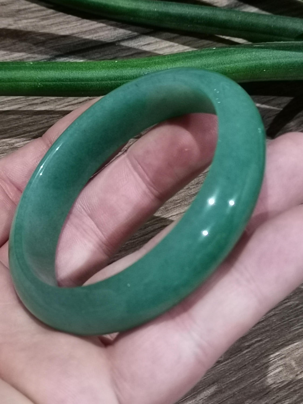 Groene Braziliaanse aventurijn  , Starre armband diameter 61  Mm / Natuursteen / Cadeaus