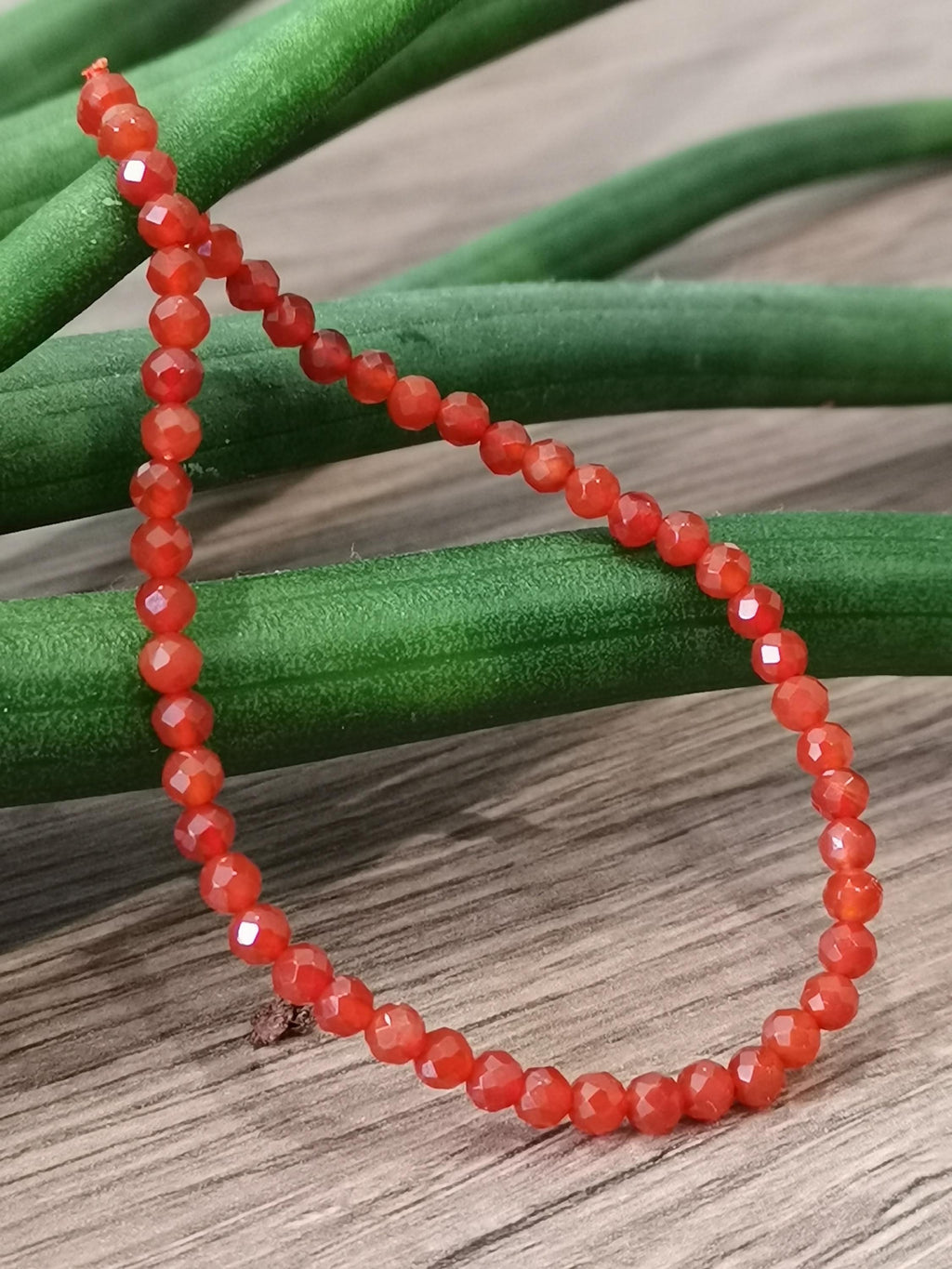 Op maat gemaakte armband / Oranje spessartinegranaat, ronde gefacetteerde kralen 4 mm