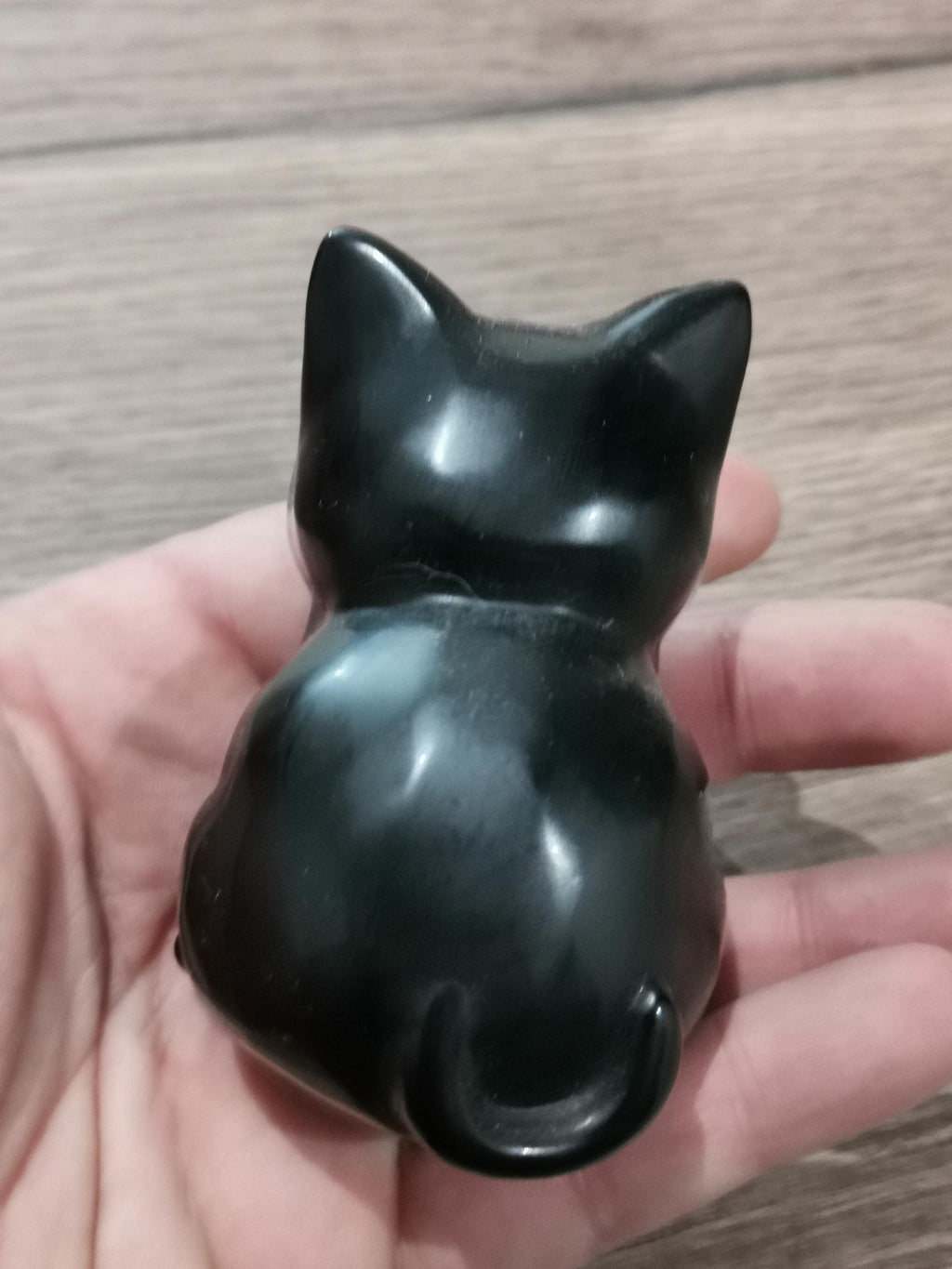 Kleine kitten, sculptuur van natuursteen, naar keuze -> Zwarte obsidiaan of rozenkwarts