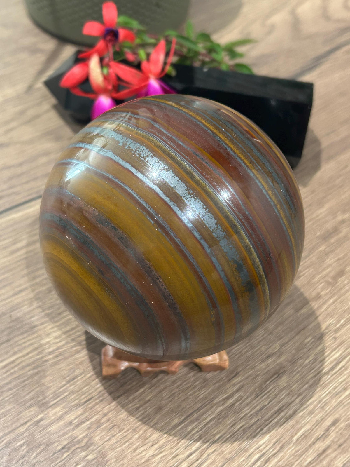 Sfeer XL , Natuurlijke mineraalbol van Veelkleurig IJzerogog , 2127 Gr / Diameter  110 mm