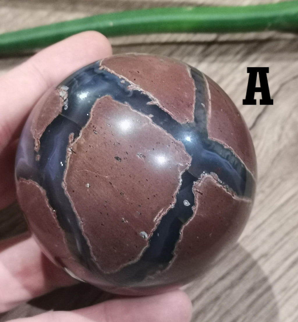 Achat Dinosaurier-Eier , Kugel nach Wahl , ideal für eine Sammlung außergewöhnlicher Steine