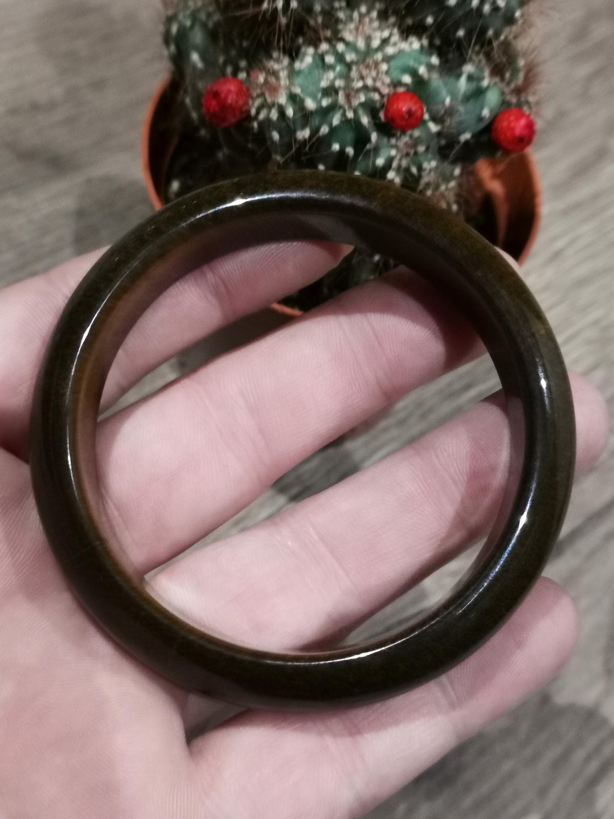 Pulseira JONC rígida em pedra natural -> Olho de tigre / diâmetro 61 Milímetros