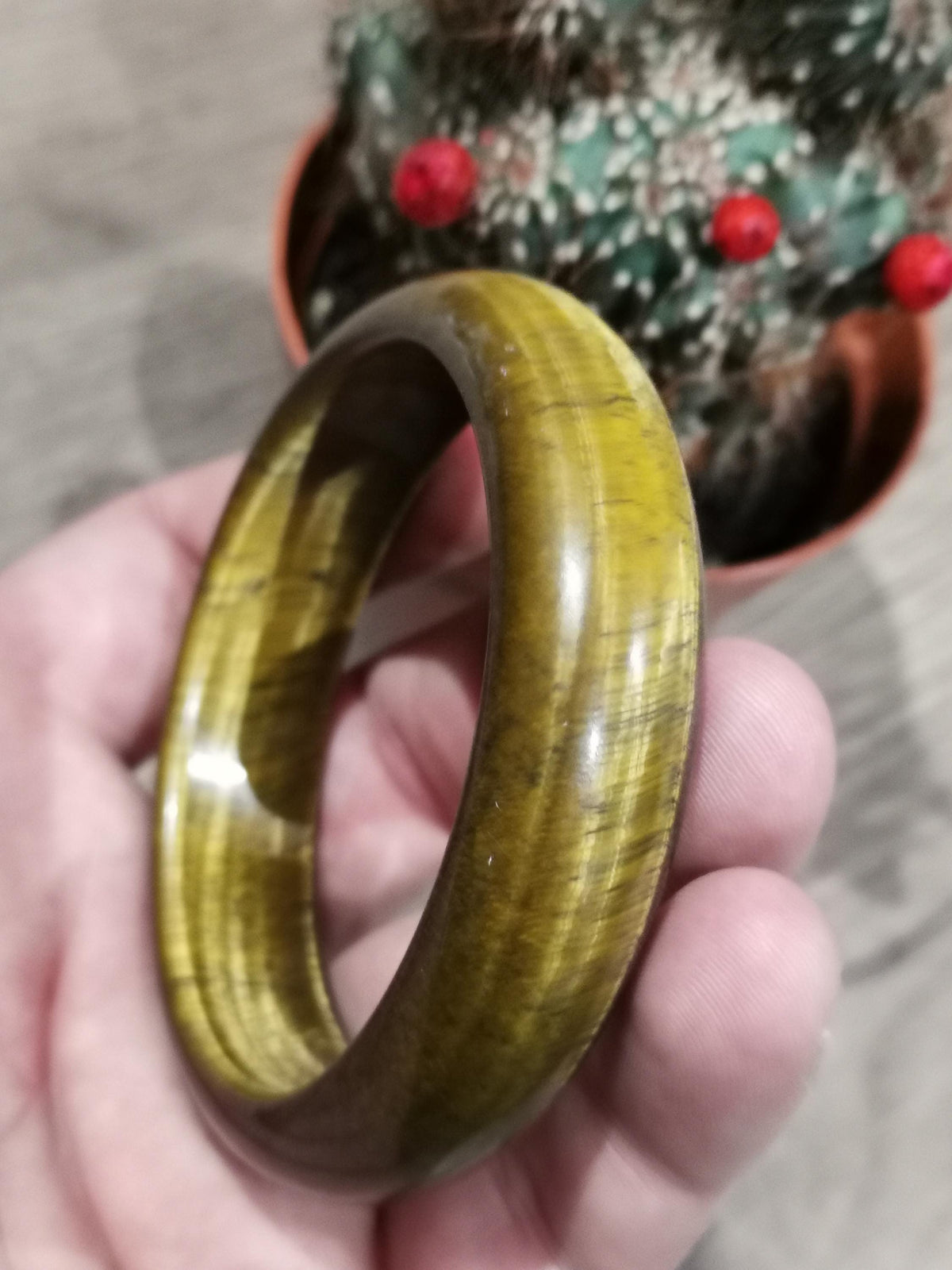 Pulseira JONC rígida em pedra natural -> Olho de tigre / diâmetro 61 Milímetros