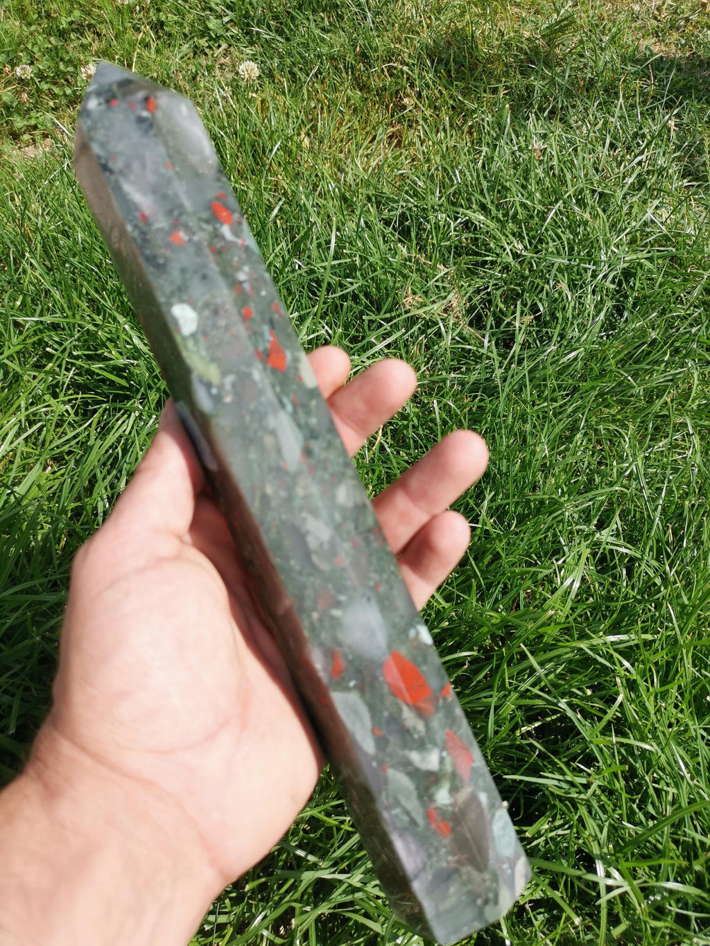 Giada ematite «African Bloodstone» – Obelisco XL da 30 cm