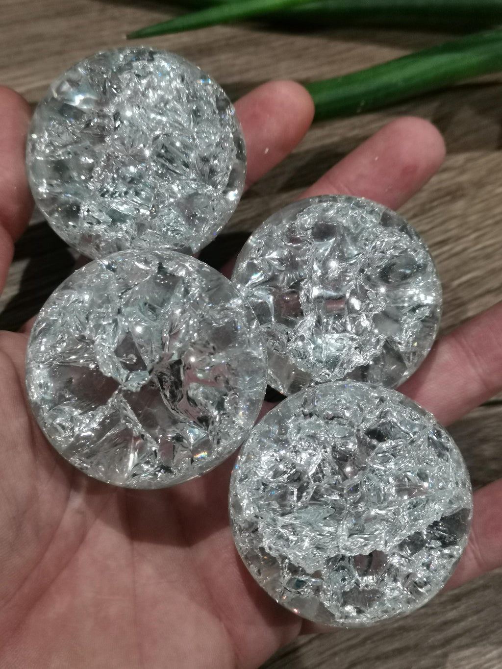 Rock Crystal Quartz / Crackle Quartz / collector's sphere, meditation, recharging