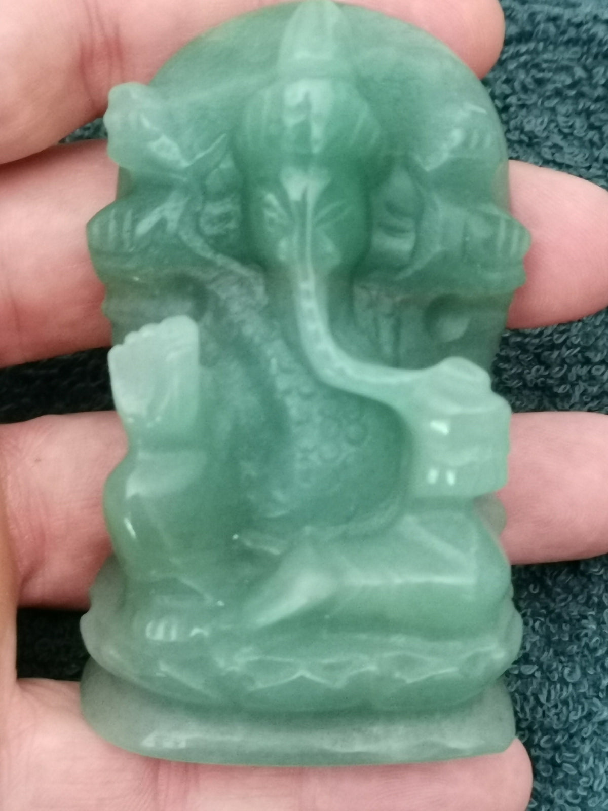 God olifant Ganesh ; god die hindernissen verwijdert , Aventurijn , Kwartskristal, Obsidiaan , howliet , Amethist