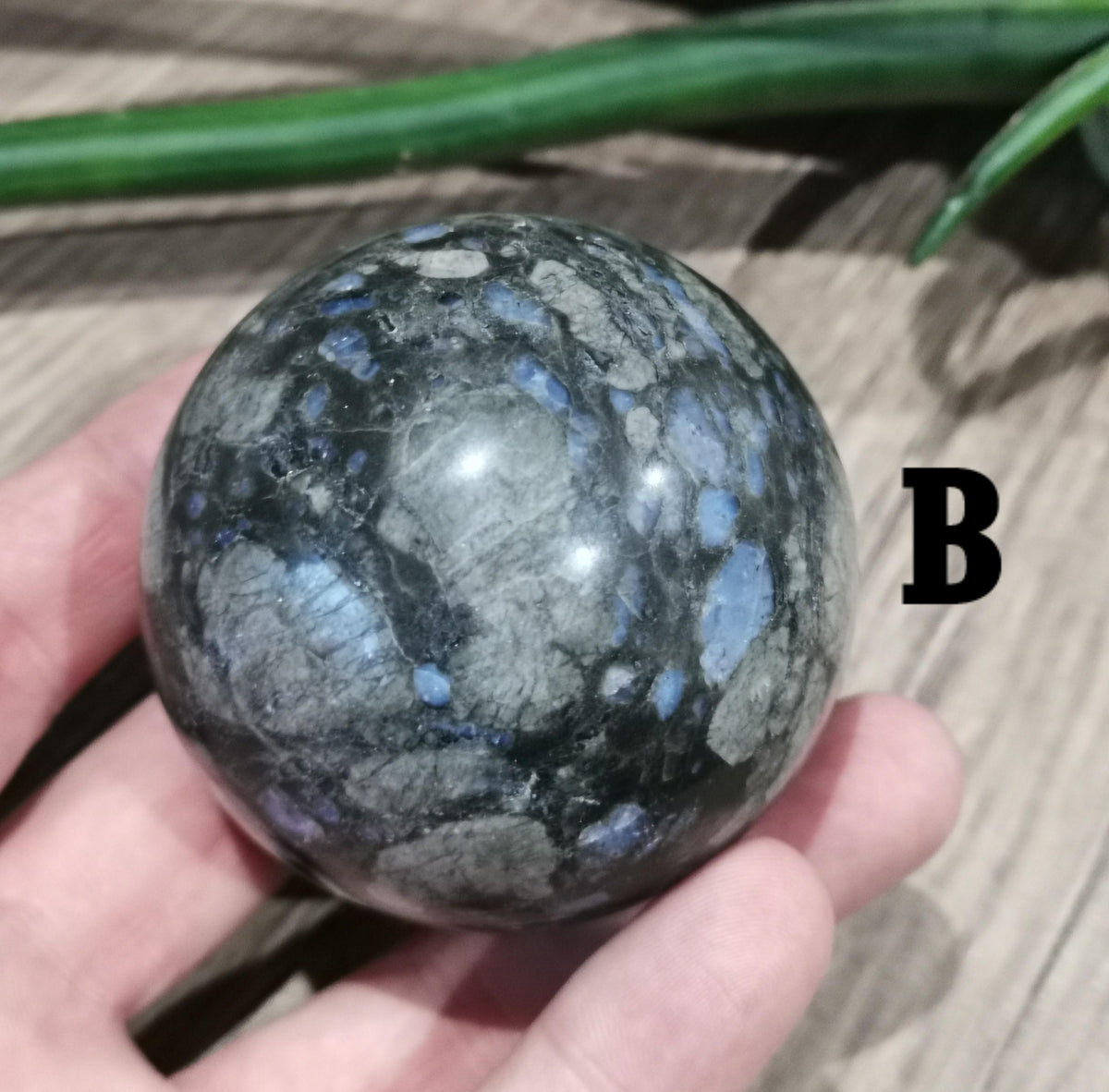 llanite / Vulcanite , Sphere pierre naturelle AU CHOIX , Boule Minérale
