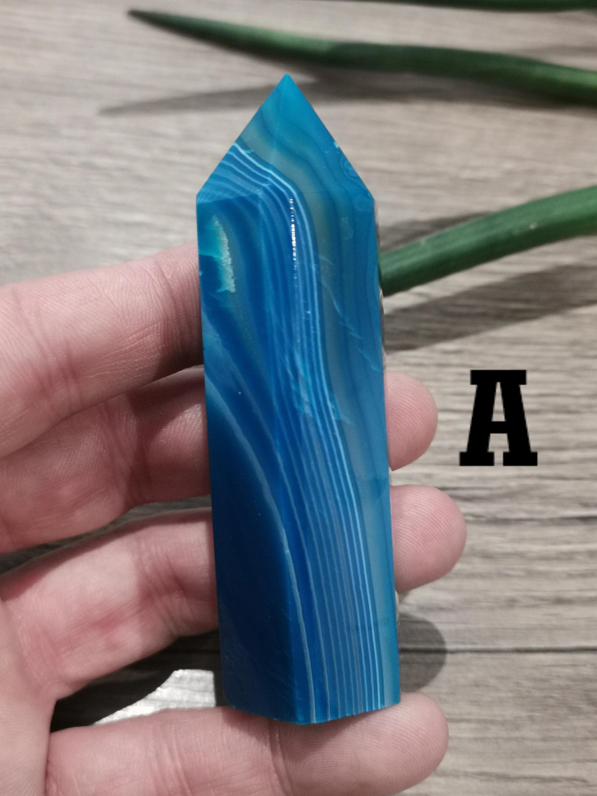 Agate Bleu couleur Mer , Obélisque / Pointe de collection - Fengshui
