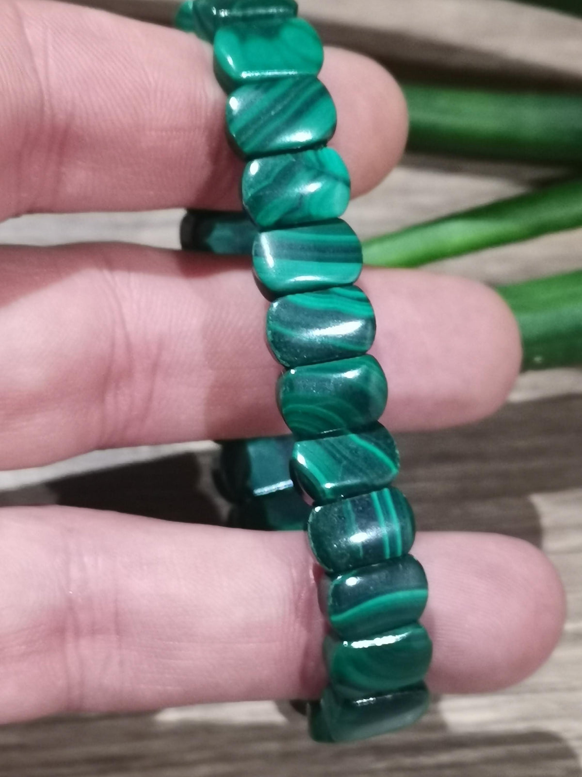 Custom Malachite Bracelet – 11 × 7 mm Oval Beads / Natural Stone