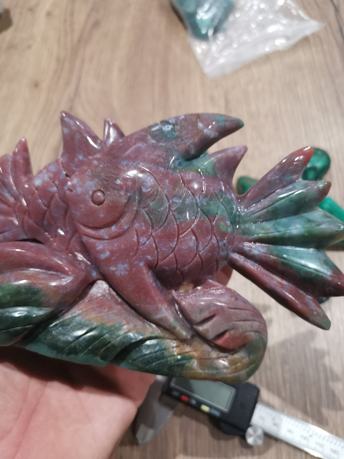 Jaspe Ocean , sculpture Statue Poisson en pierre naturelle