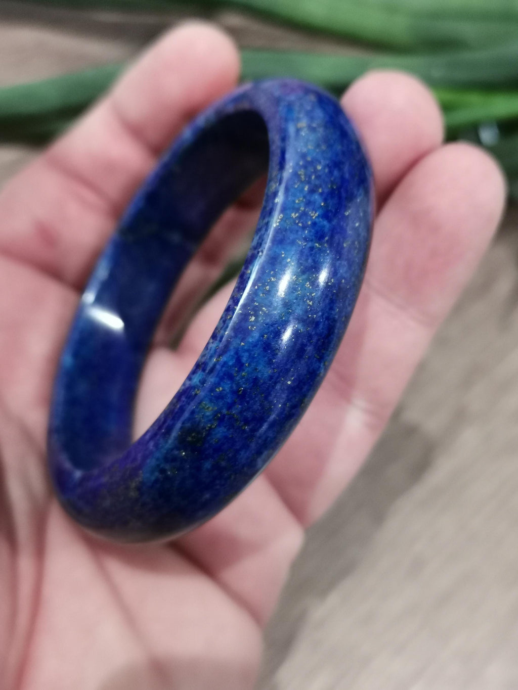 Lapis lazuli -- > Bracelet JONC rigide / Diamètre  intérieur 60 Mm , rare belle qualité, Pierre naturelle