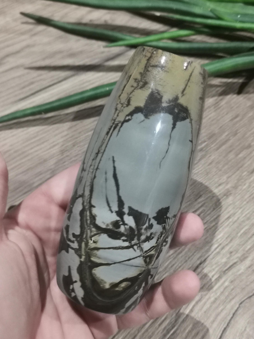 Jaspis vaas met natuurlijk landschap – 13 cm