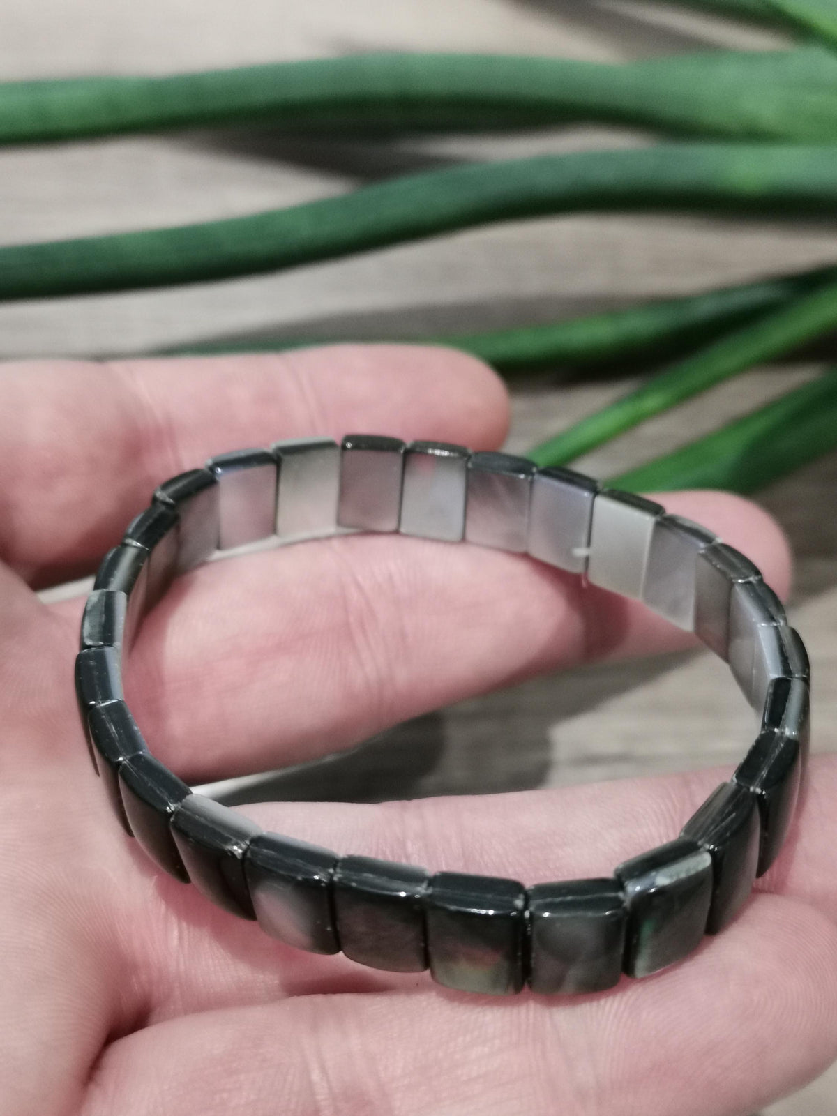 Concha de nácar preto, pérola Mabé de Taiti -> Pulseira com pérola retangular de 11 x 8 milímetros