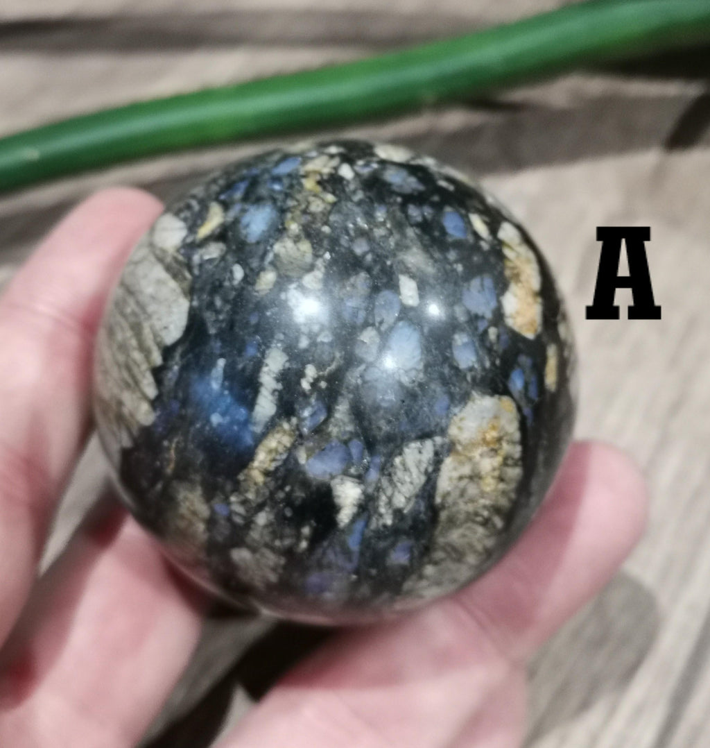 llanite / Vulcanite , Sphere pierre naturelle AU CHOIX , Boule Minérale