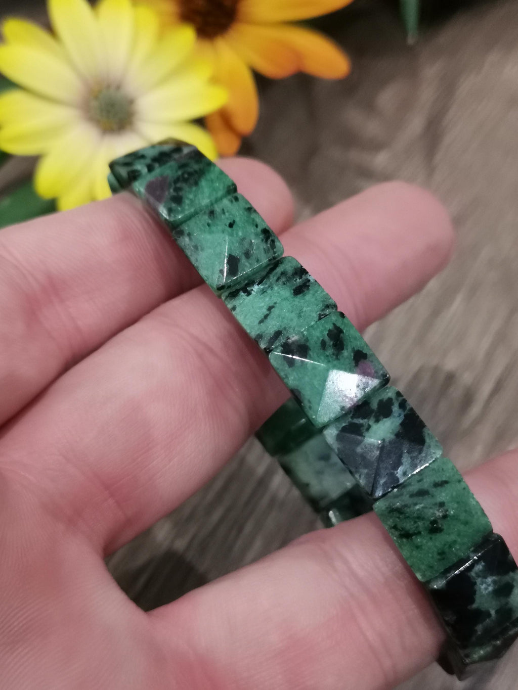 Zoizit-Rubin-Armband – Quadratische, facettierte Perlen 11 mm – Maßanfertigung