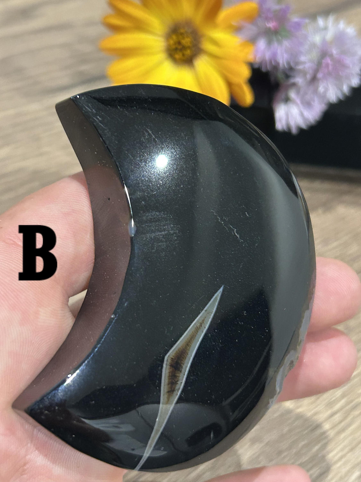Lune en agate noire sardonyx à bandes d’Uruguay – Au choix