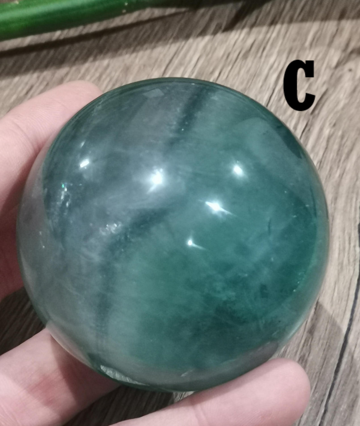 Fluorita verde de China   -- > Esfera A ELEGIR, ideal para un toque bien colorido en su colección