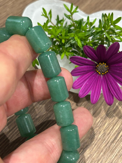 Aventurina verde Brasile, bracciale con circonferenza di 17/17,5 cm, perle tubolari da 15/10 mm / equilibrio, stabilità e zen.