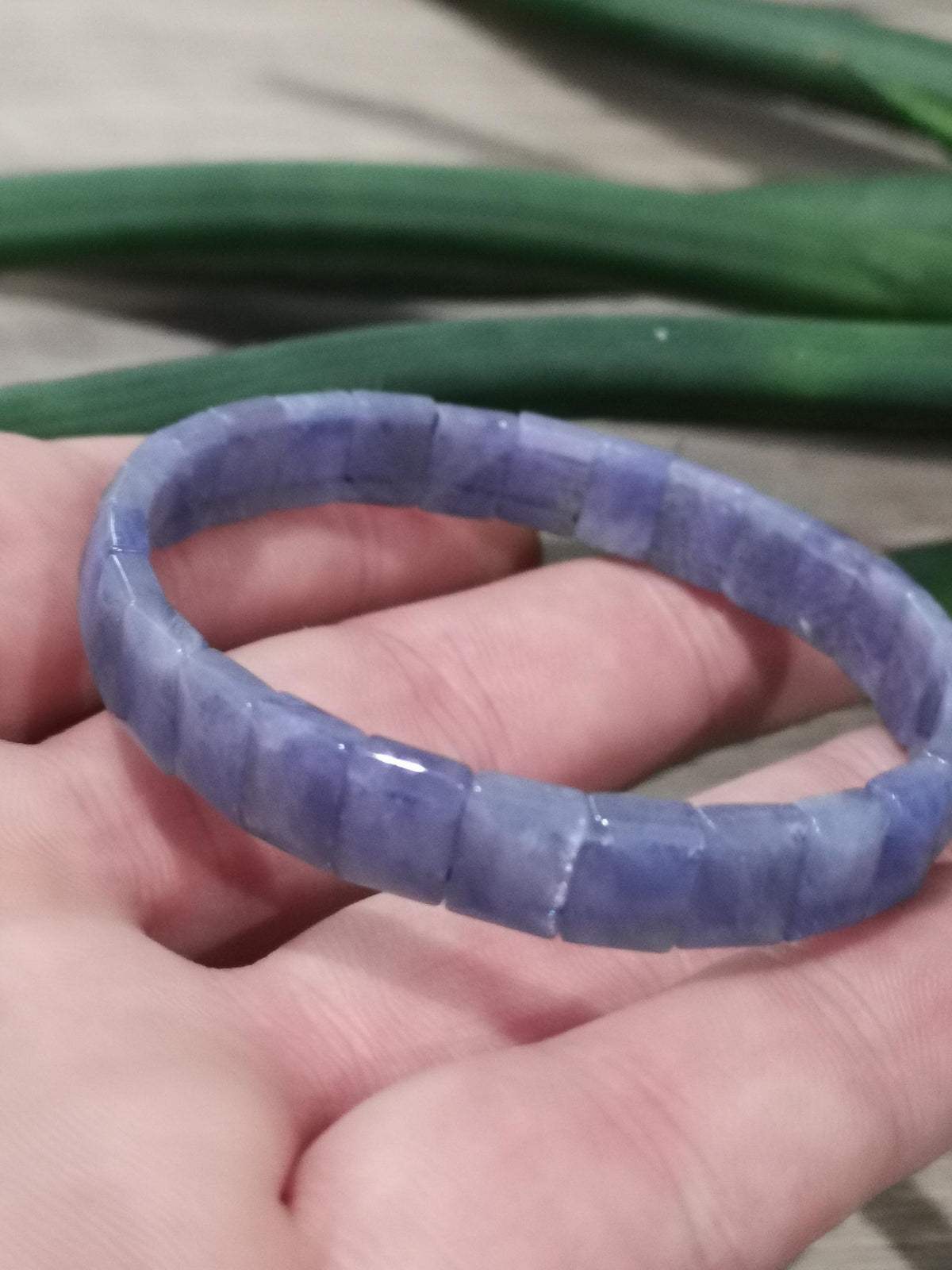 Tanzanite  ->  Bracciale con perle rettangolari da 8 x 6 millimetri / Realizzato su misura / Lunghezza a scelta