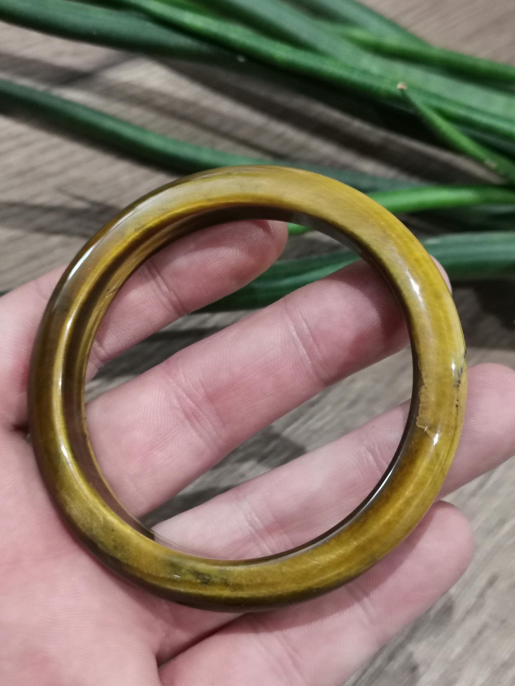 Armreif JONC starr aus Naturstein -> Tigerauge / Durchmesser 61 Millimeter