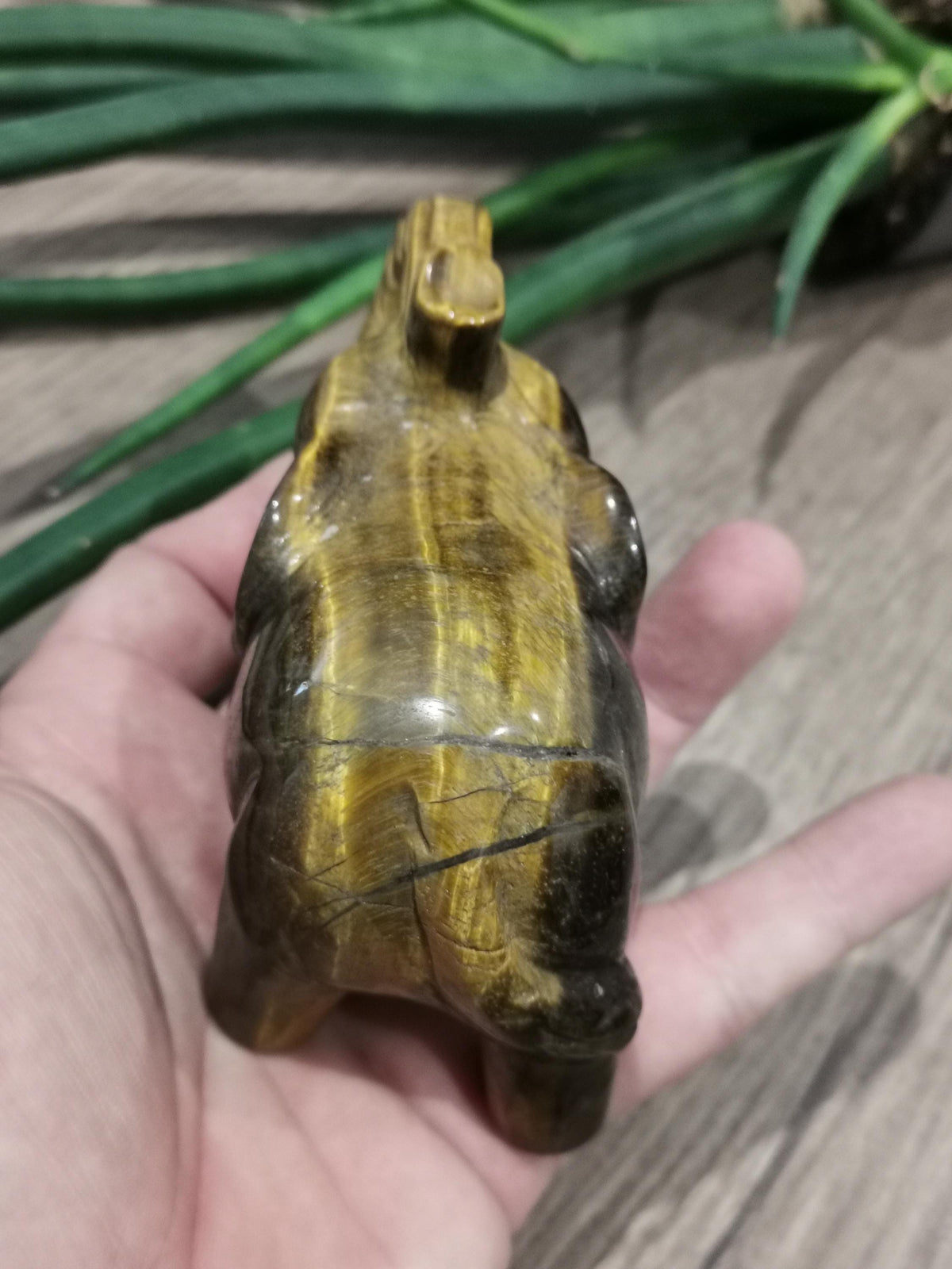 Tiger's eye, elephant sculpture -> 395 grams, Statue, Carved minerals