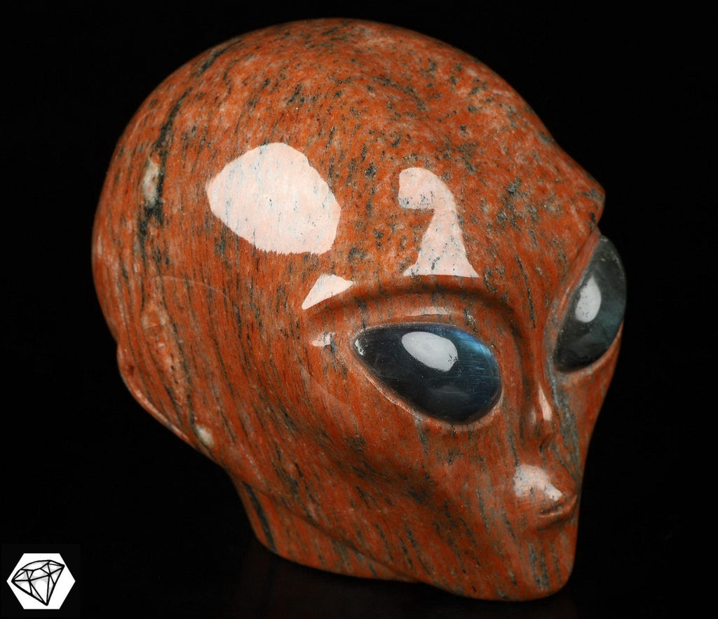 Crânio alienígena de Roswell em granito vermelho e labradorite · Pedra natural XL