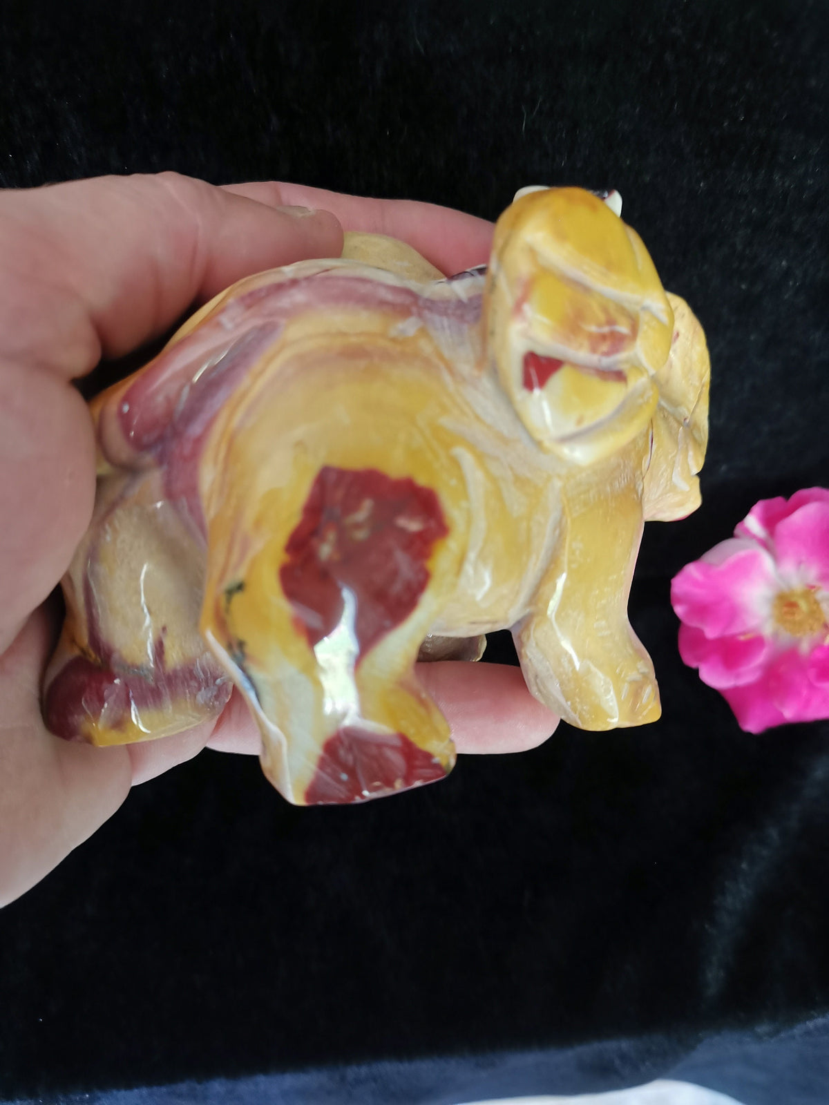Elephant carved in JASPER MOKAÏTE stone, antique finish