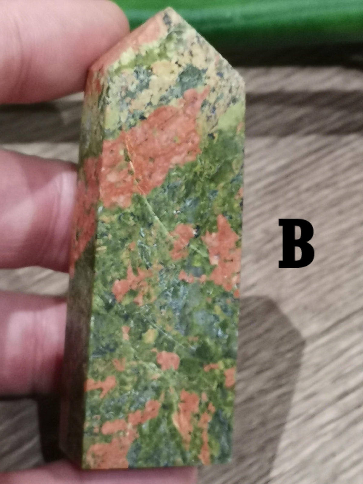 Unakita – Obeliszek z kamienia naturalnego do wyboru